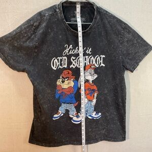 Looney Tunes Men's KICKING It Old School XL T-Shirt /Acid wash A+++